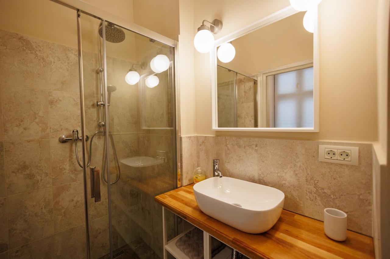 Jolie Flat In The Heart Of The City 蒂米什瓦拉 外观 照片